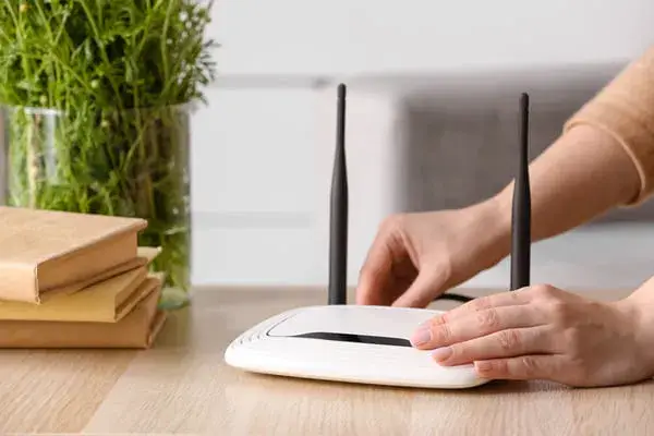 Czy komputer stacjonarny ma wifi? Odkryj, co musisz wiedzieć